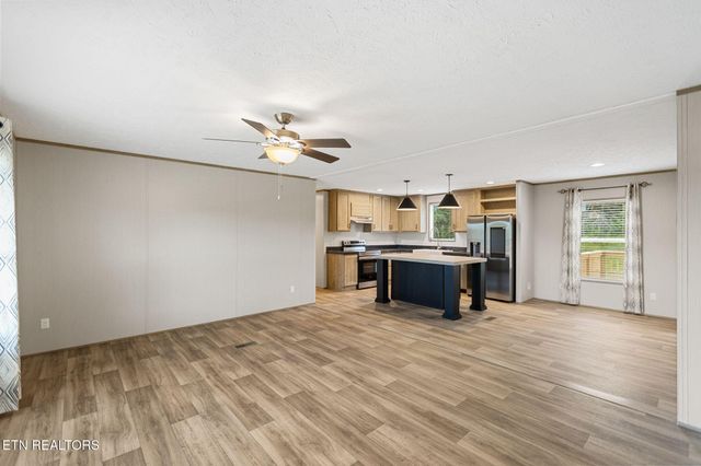 285 County Road 784A, Etowah, TN 37331