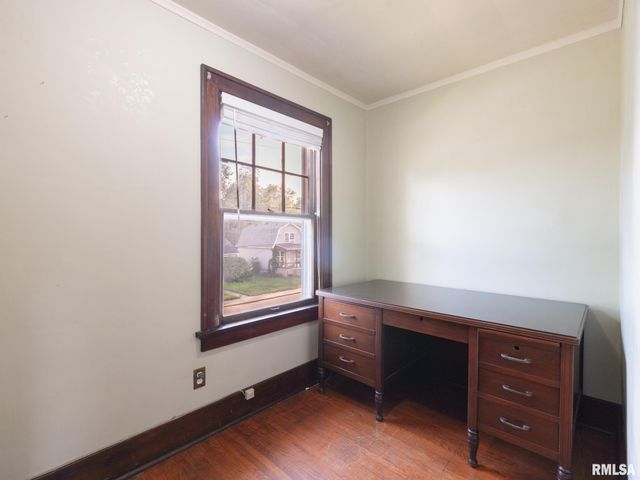 2021 W CALLENDER Avenue, West Peoria, IL 61604