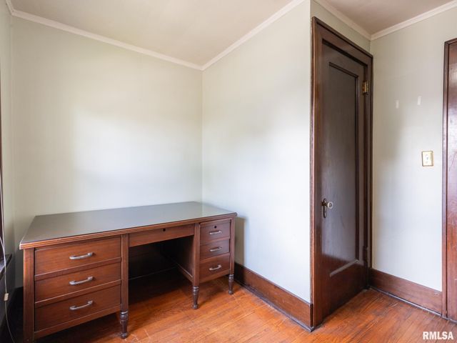 2021 W CALLENDER Avenue, West Peoria, IL 61604