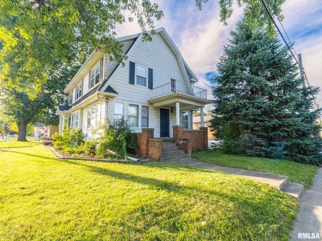 2021 W CALLENDER Avenue, West Peoria, IL 61604