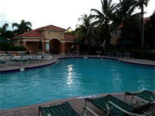 4945 N Harbor Isles Dr 103, Dania Beach, FL 33312
