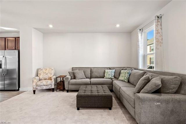 1707 Foremast LOOP, Chesapeake, VA 23323