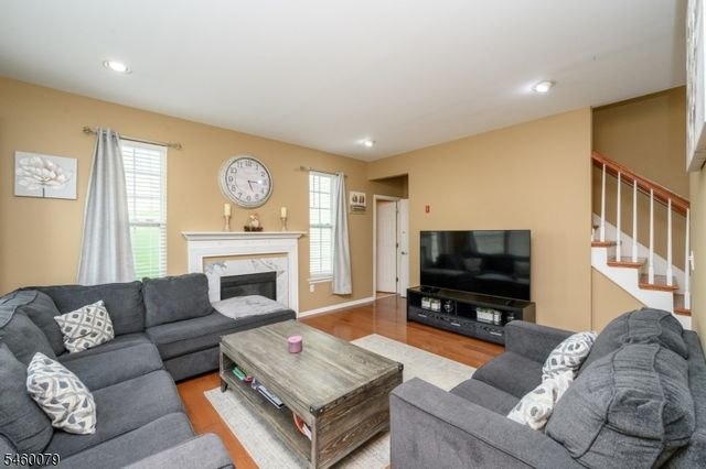 38 Winding Hill Dr, Mount Olive Twp., NJ 07840