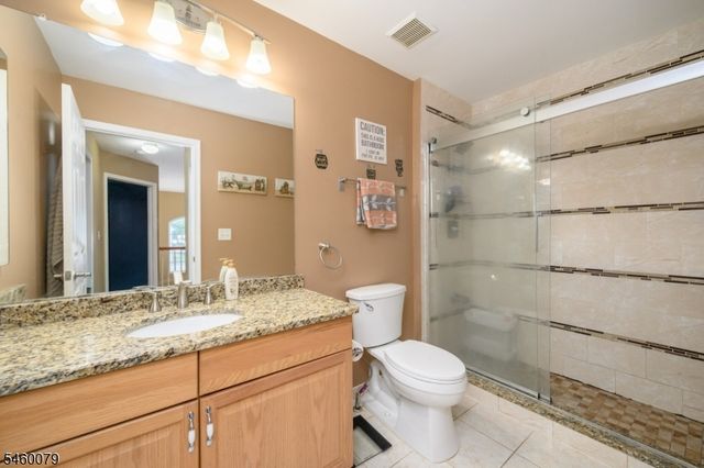38 Winding Hill Dr, Mount Olive Twp., NJ 07840