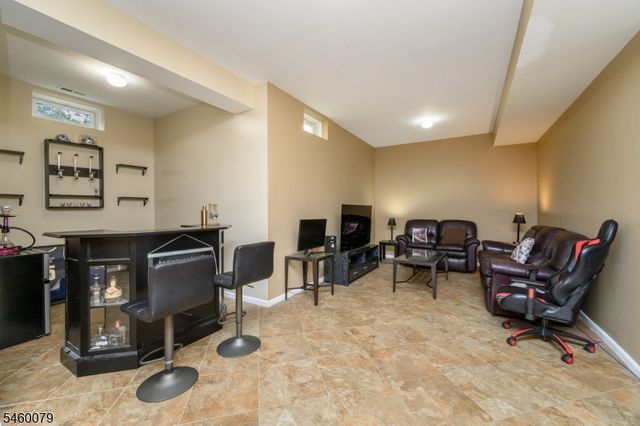 38 Winding Hill Dr, Mount Olive Twp., NJ 07840