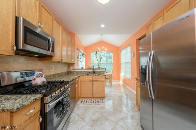38 Winding Hill Dr, Mount Olive Twp., NJ 07840
