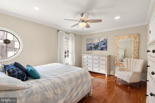 6066 HEATHERWOOD DR, Alexandria, VA 22310