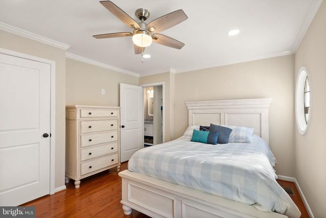 6066 HEATHERWOOD DR, Alexandria, VA 22310