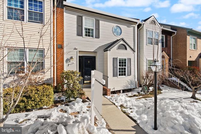 6066 HEATHERWOOD DR, Alexandria, VA 22310