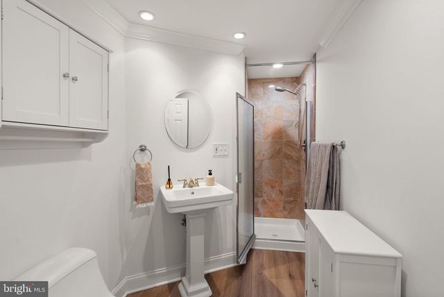 6066 HEATHERWOOD DR, Alexandria, VA 22310