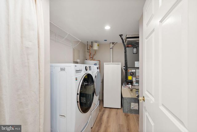 6066 HEATHERWOOD DR, Alexandria, VA 22310