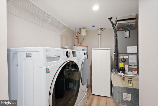 6066 HEATHERWOOD DR, Alexandria, VA 22310