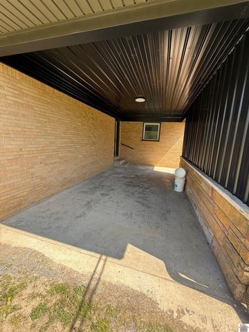 1212 Murray St, Mayfield, KY 42066