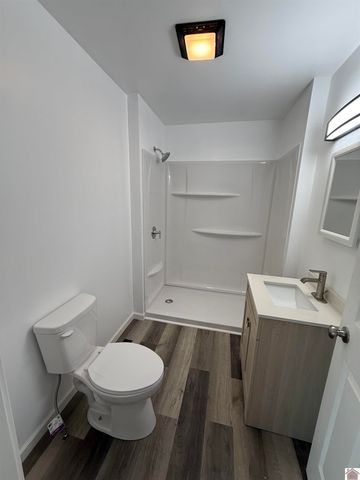 1212 Murray St, Mayfield, KY 42066