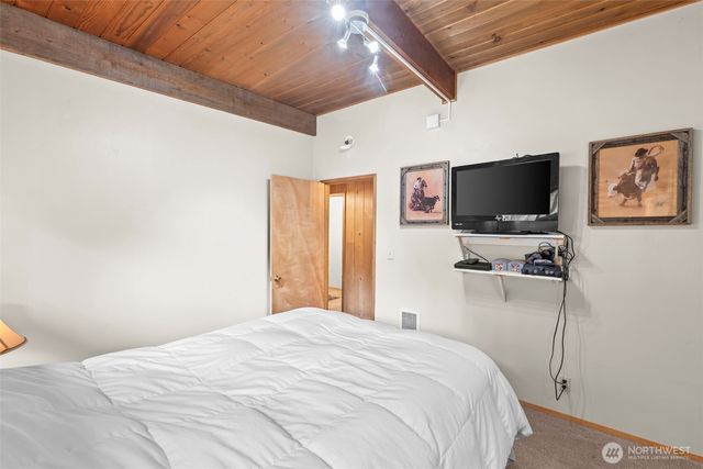 4200 E Agate Road, Shelton, WA 98584