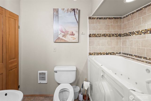 4200 E Agate Road, Shelton, WA 98584