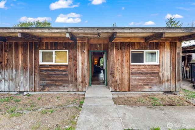 4200 E Agate Road, Shelton, WA 98584