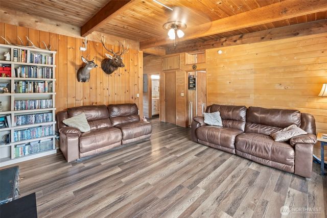 4200 E Agate Road, Shelton, WA 98584