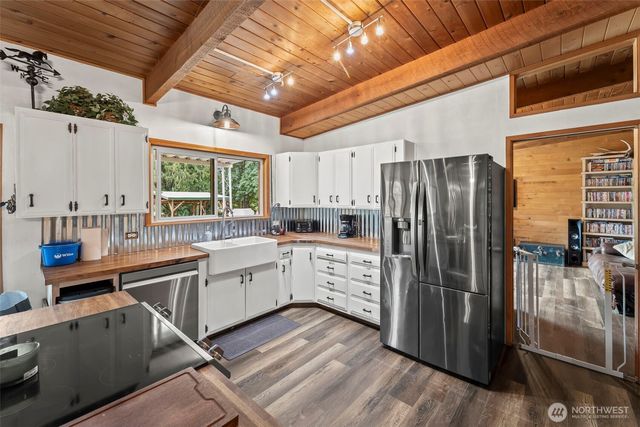 4200 E Agate Road, Shelton, WA 98584