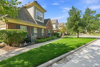55415 Ambassador Court, Shelby Charter Township, MI 48316