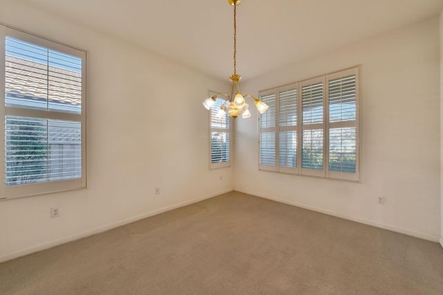 7605 Locomotive Ln, Roseville, CA 95747