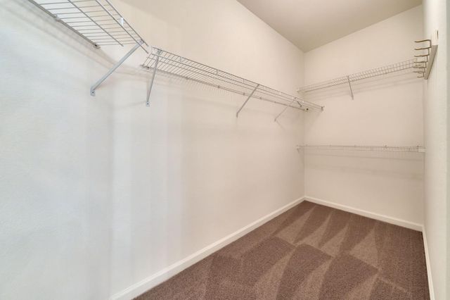 7605 Locomotive Ln, Roseville, CA 95747