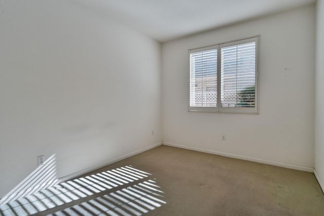 7605 Locomotive Ln, Roseville, CA 95747