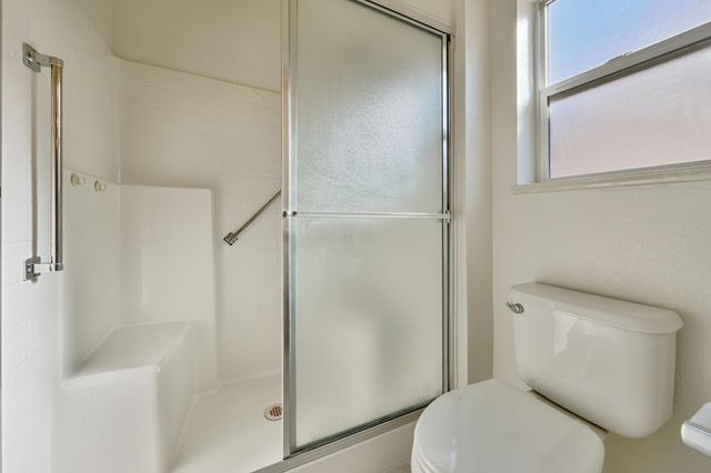 7605 Locomotive Ln, Roseville, CA 95747