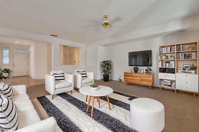 7605 Locomotive Ln, Roseville, CA 95747