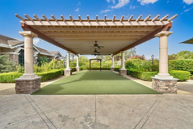 7605 Locomotive Ln, Roseville, CA 95747