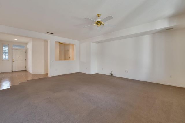 7605 Locomotive Ln, Roseville, CA 95747