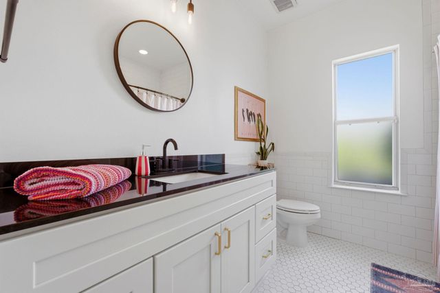 3008 Dauntless Dr, Pensacola, FL 32507
