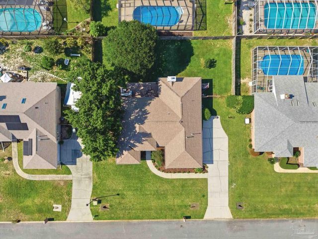 3008 Dauntless Dr, Pensacola, FL 32507