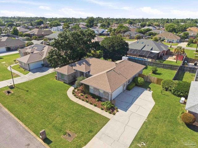 3008 Dauntless Dr, Pensacola, FL 32507