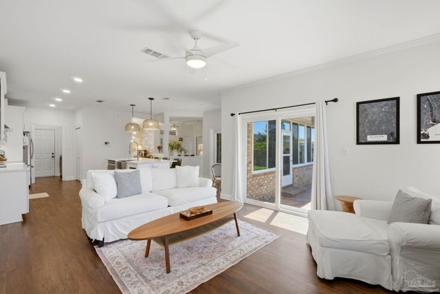 3008 Dauntless Dr, Pensacola, FL 32507