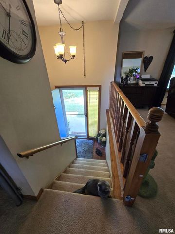 7955 Sugar Grove Road, Rushville, IL 62681