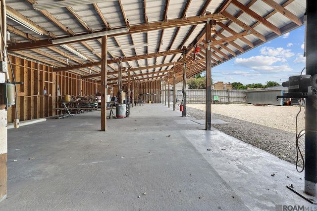 11590 N Harrells Ferry Rd, Baton Rouge, LA 70816