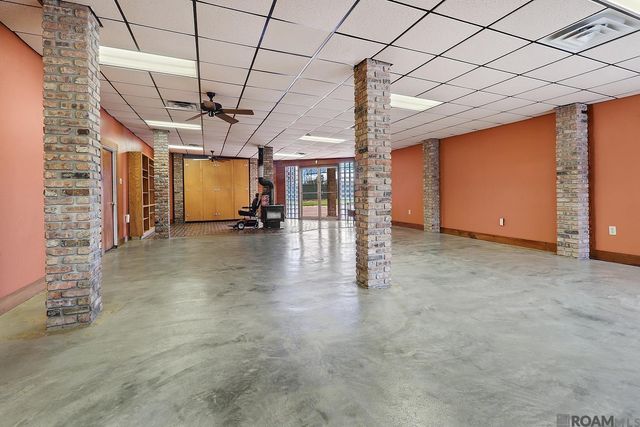 11590 N Harrells Ferry Rd, Baton Rouge, LA 70816