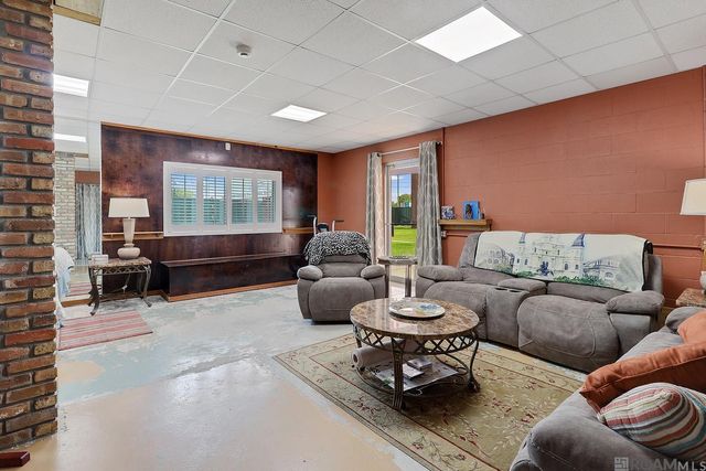 11590 N Harrells Ferry Rd, Baton Rouge, LA 70816