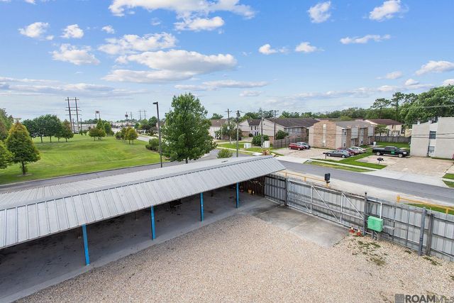 11590 N Harrells Ferry Rd, Baton Rouge, LA 70816