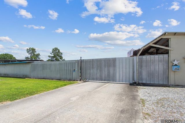 11590 N Harrells Ferry Rd, Baton Rouge, LA 70816