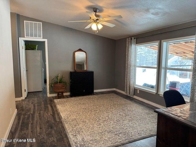 4062 W Seasons RD, Rathdrum, ID 83858