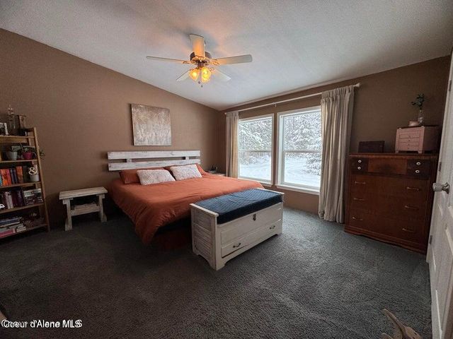 4062 W Seasons RD, Rathdrum, ID 83858