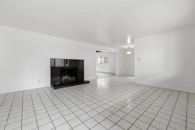 6073 Fremont Street, Ventura, CA 93003