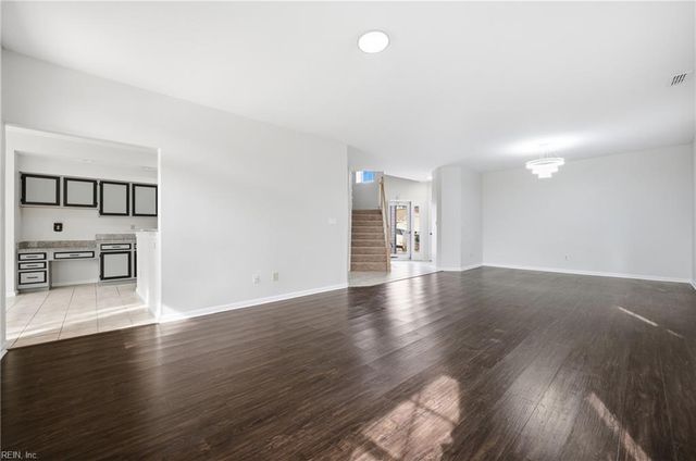 970 Nicklaus DR, Newport News, VA 23602