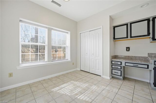 970 Nicklaus DR, Newport News, VA 23602