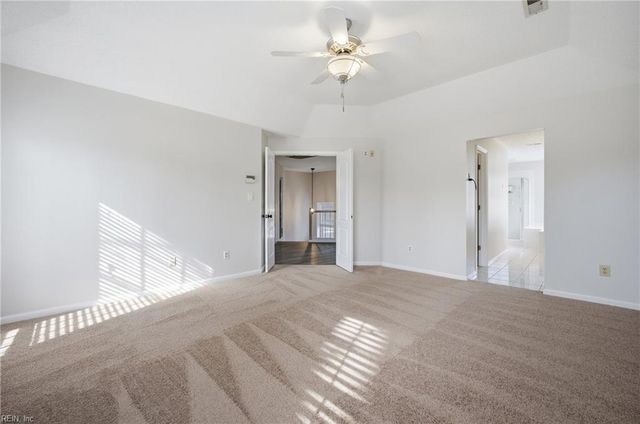 970 Nicklaus DR, Newport News, VA 23602