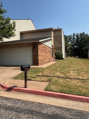 1713 Windhill Avenue, Edmond, OK 73034