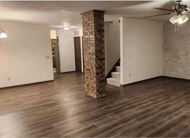 1713 Windhill Avenue, Edmond, OK 73034