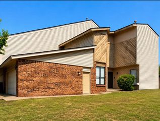 1713 Windhill Avenue, Edmond, OK 73034